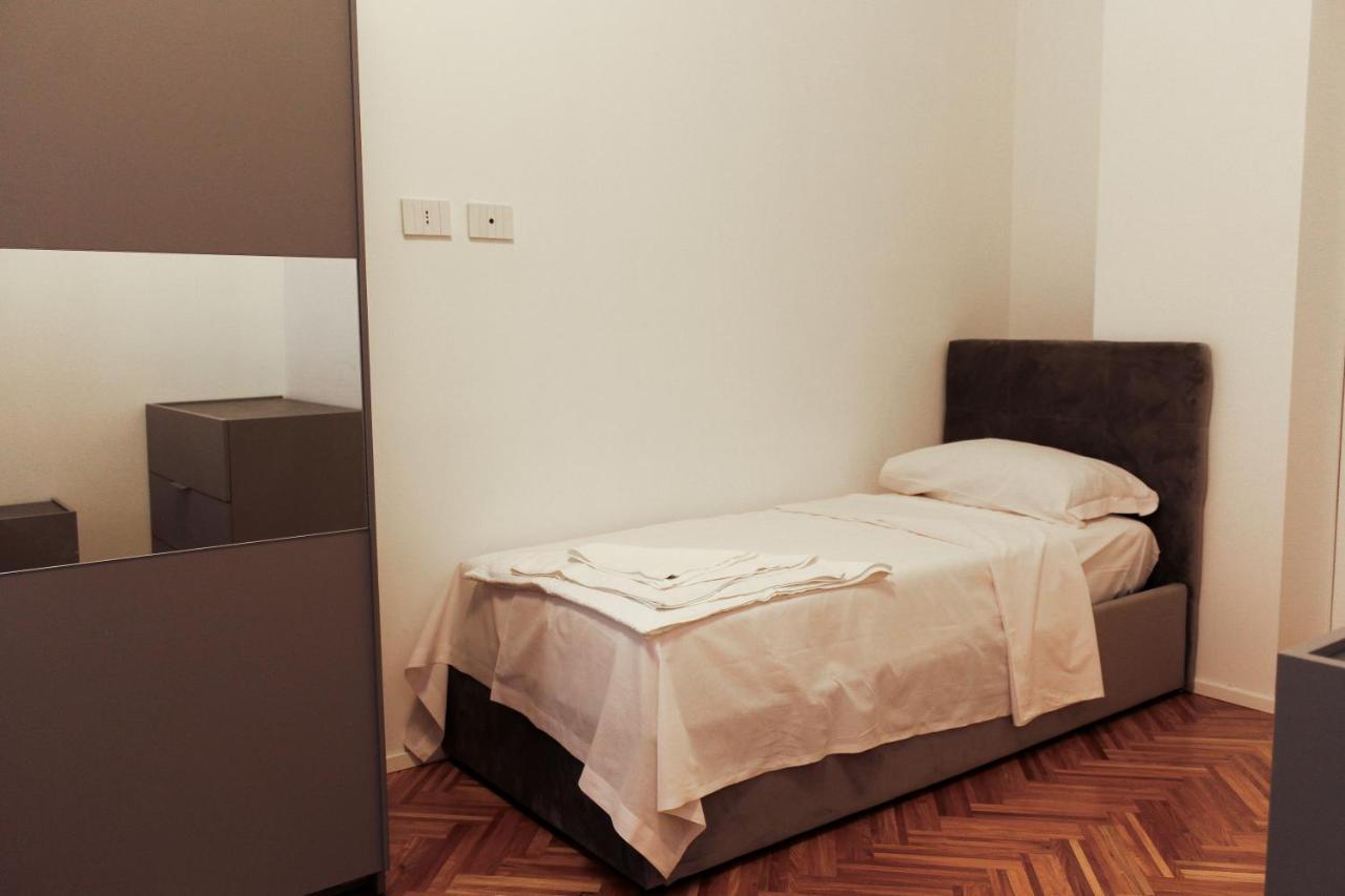 Attia Residence Wifi - Duomo In 10 Min Milano Eksteriør bilde
